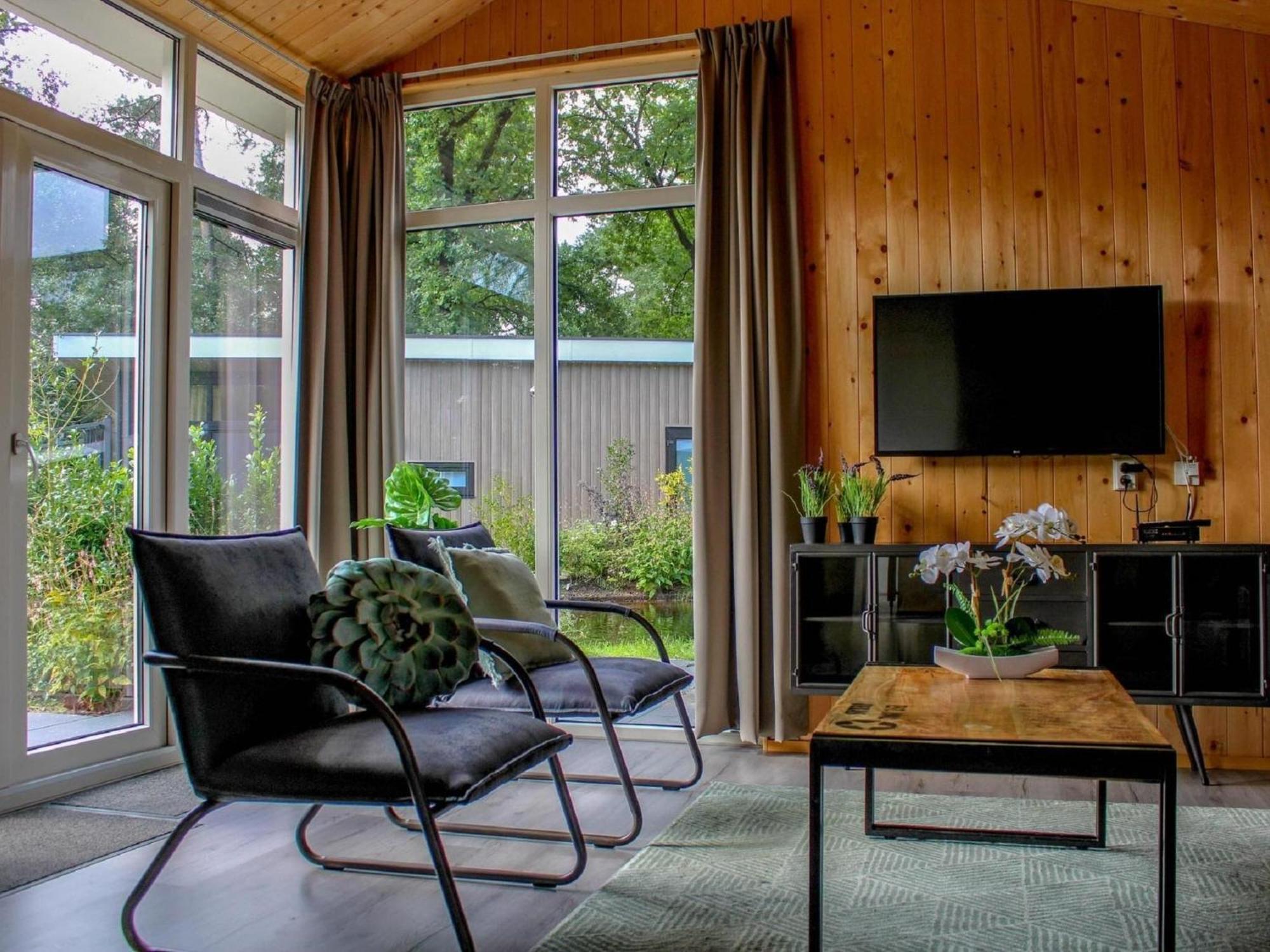 Comfortable Chalet With Combination Microwave Near The Veluwe Hoenderloo Luaran gambar