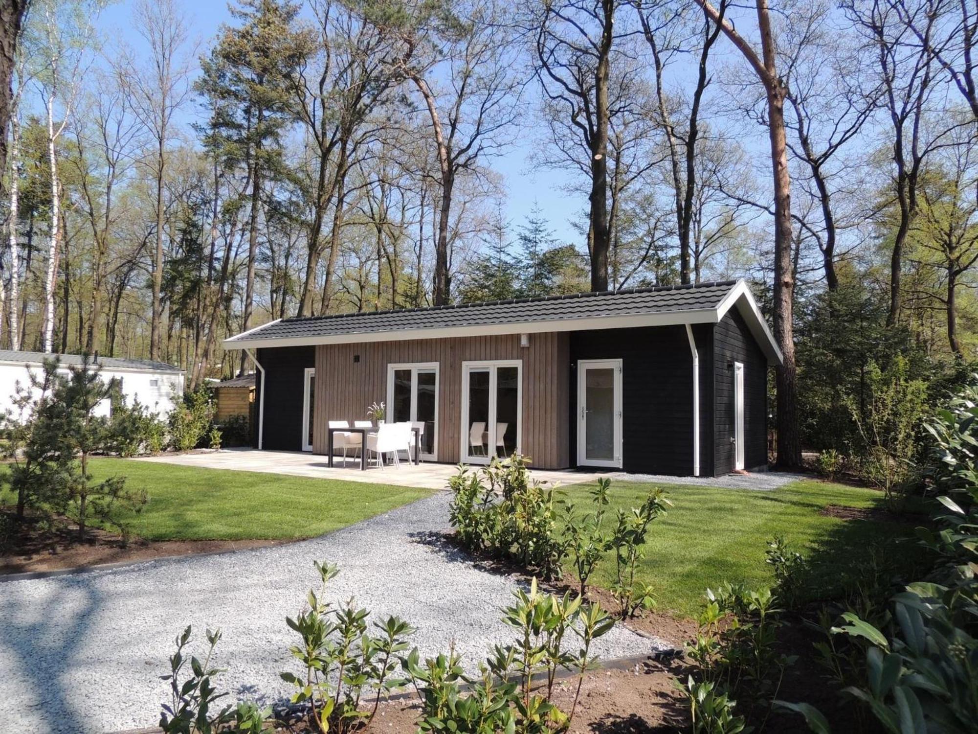 Comfortable Chalet With Combination Microwave Near The Veluwe Hoenderloo Luaran gambar